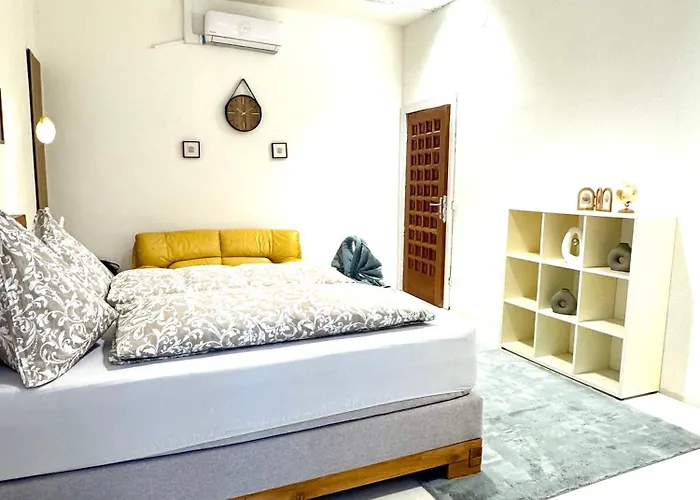Opera 140 M2 Apartment